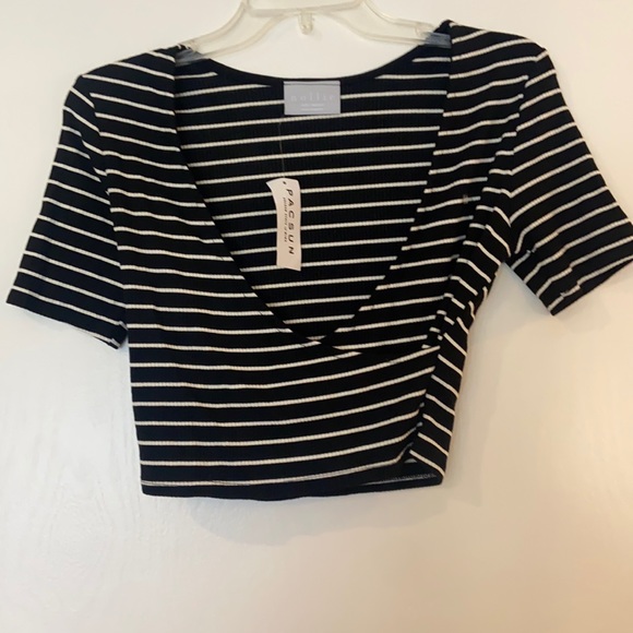 2/$10 or 3/$12- Black & White Striped Crop Top from Pac Sun- Size M- NWT - Picture 1 of 4